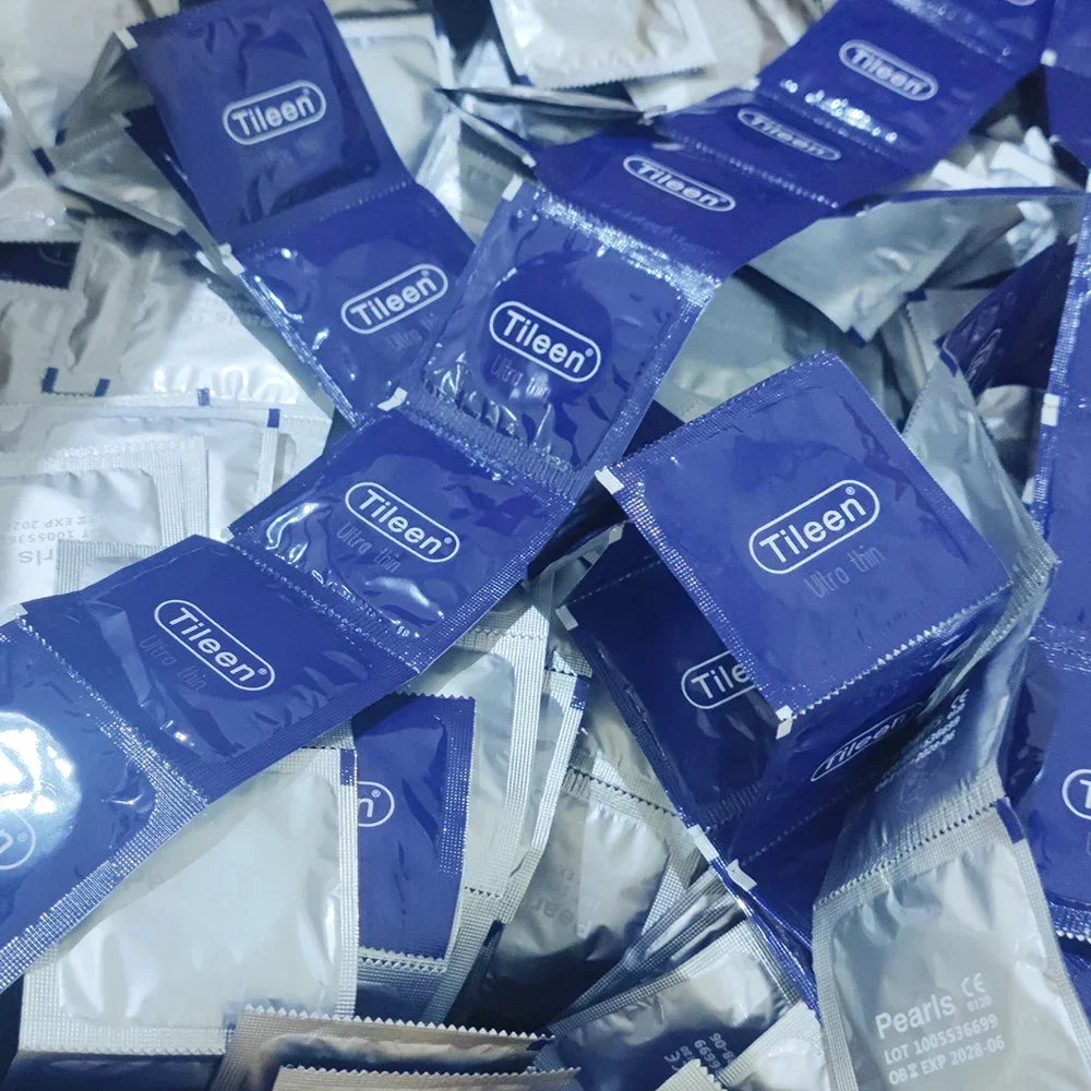 55mm Super Large Size Condoms - Extra Lubricated, Delay Effect, Smooth Texture for Enhanced Comfort - 30/40 Pieces